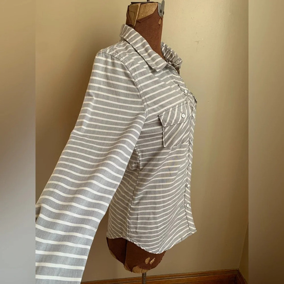 Roxy stripped casual button down shirt - Picture 4 of 9